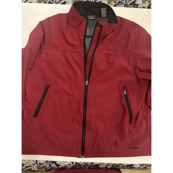 L.L. Bean Red Women’s X-Large Windstopper Fall Rain Soft shell Jacket Full Zip - Picture 3 of 15